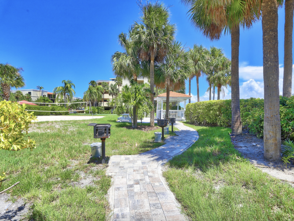 St Petersburg Beachfront Condo Rental Gulf Front Vacation Rental with Balcony